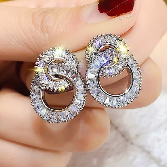 White Gold 18K GP Diamond Circle Earrings - Picture 1 of 5